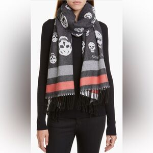Alexander McQueen Black & White Skull Extra Large Scarf / Wrap - 100% Wool